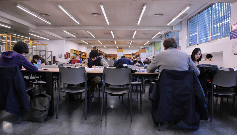 Biblioteca de Económicas y Empresariales