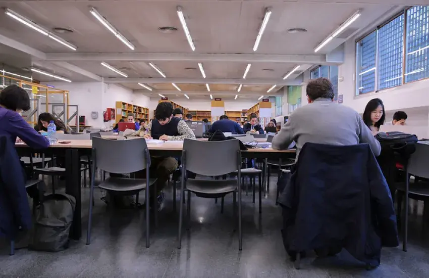 Biblioteca de Económicas y Empresariales